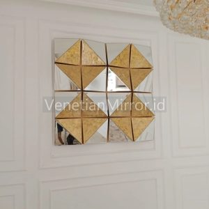 VM 018077 Square 3D Mirror Gold Leaf