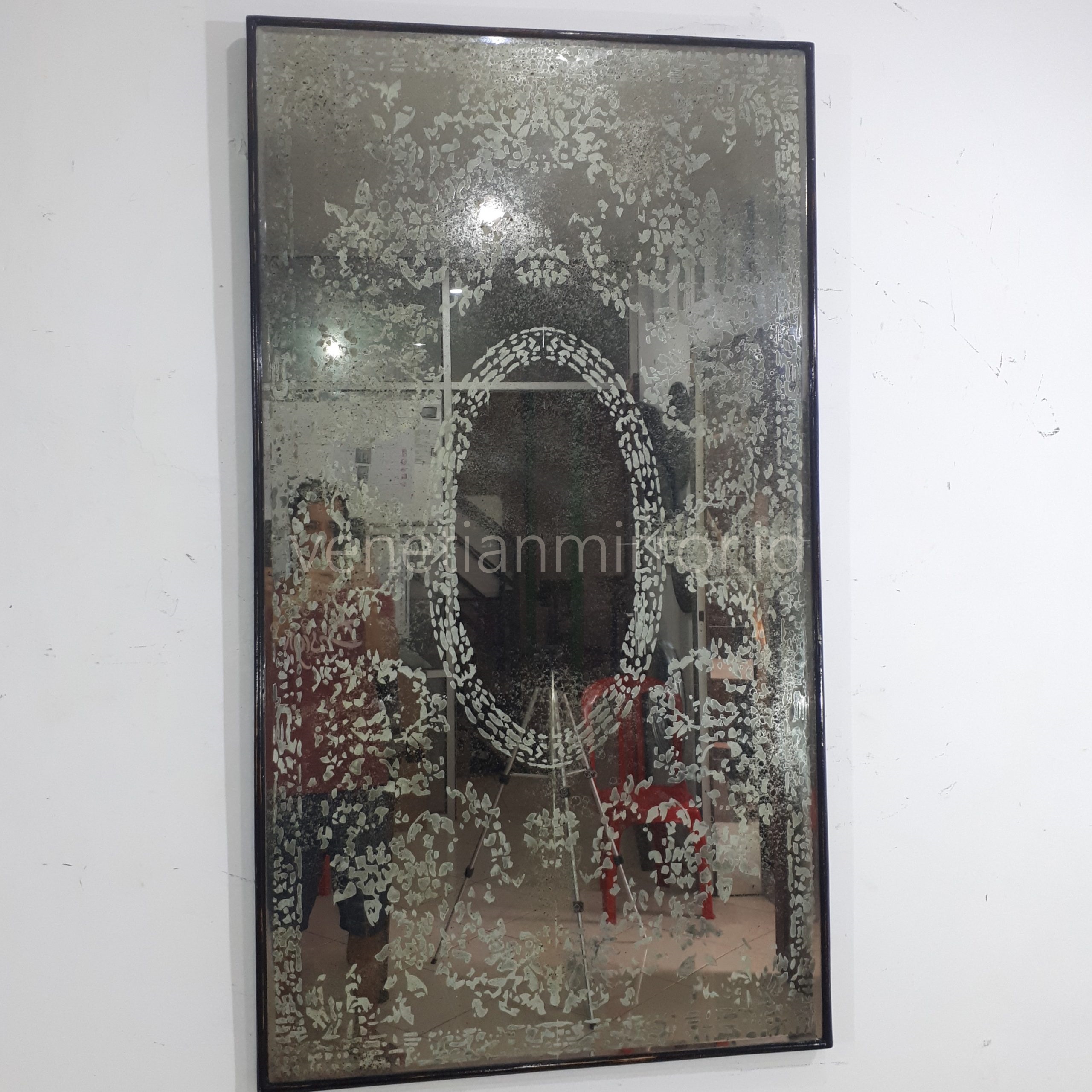 Acid Etched Wall Mirror Antique Scaled
