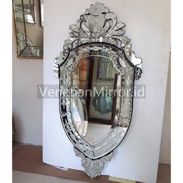 VM 080017 Venetian Mirror Ruby