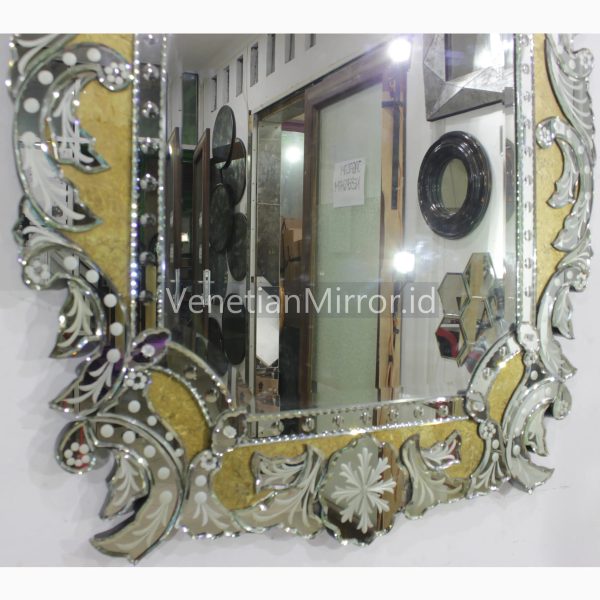 VM 080033 Venetian Mirror Gold