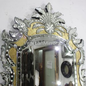 VM 080033 Venetian Mirror Gold