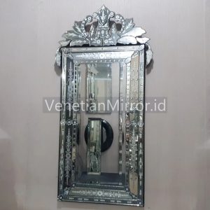 VM 080055 Venetian Mirror Pirus Large