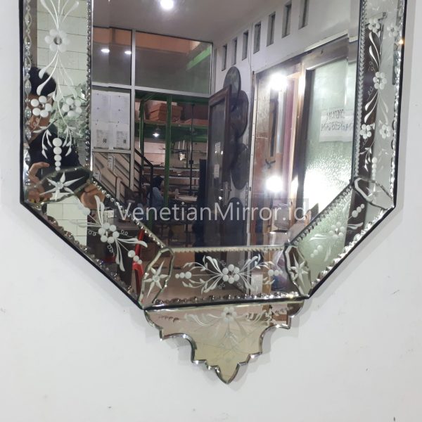 VM 080064 Venetian Mirror Octagonal