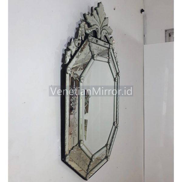 VM 080066 Octagonal Venetian Mirror