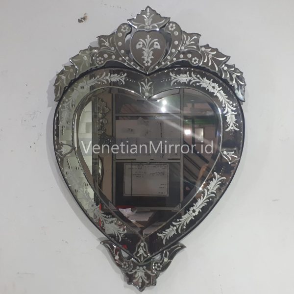 VM 080070 Venetian Mirror Love
