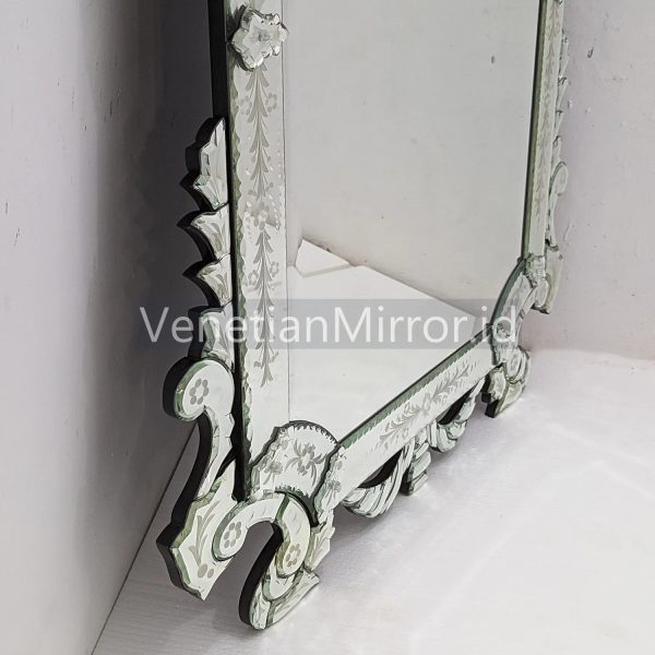VM 080077 Venetian Mirror Murano