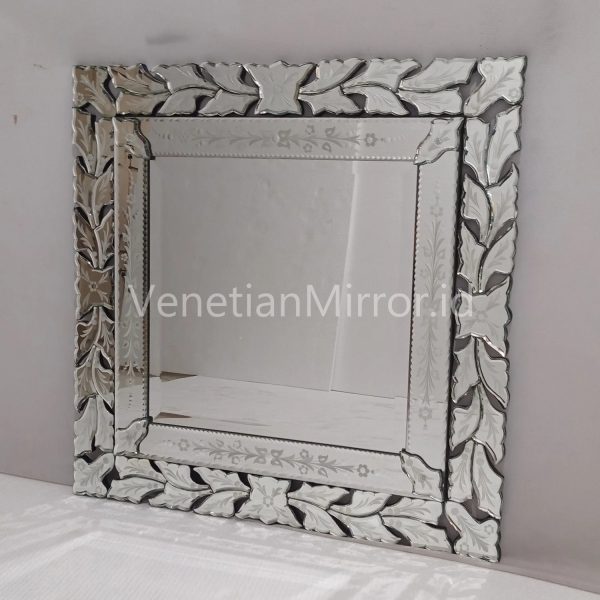 VM 080087 Square Venetian Mirror Full Crown