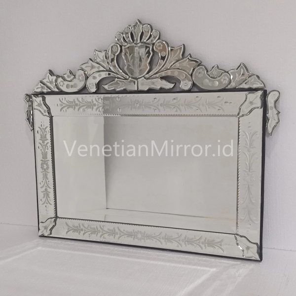 VM 080094 Venetian Mirror Landcape