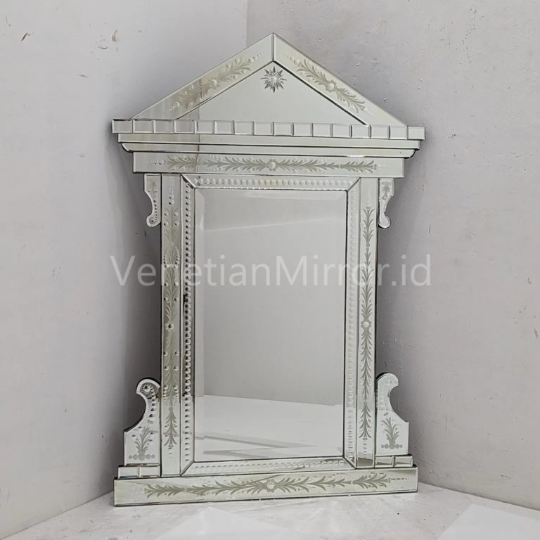 VM-080100-Venetian-Mirror-overall-121-cm-x-80-cm-9