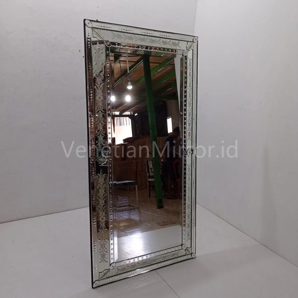 VM 080102 Venetian Rectangular Mirror