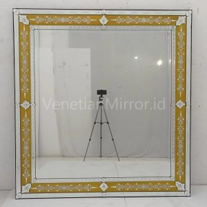 Gold-Colored Rectangular Venetian Wall Mirror - VM 080103