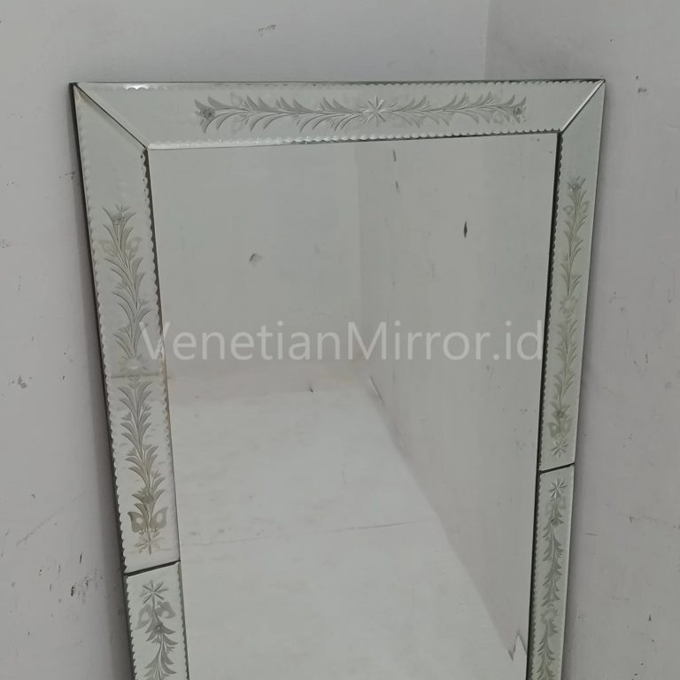 VM-080105-Venetian-Wall-Mirror-Uk-100-cm-x-60-cm-14