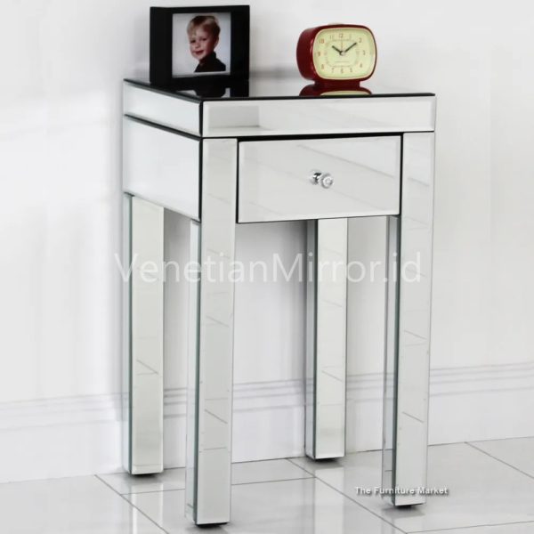 VM 006244 Venetian Compact Mirrored Console Table