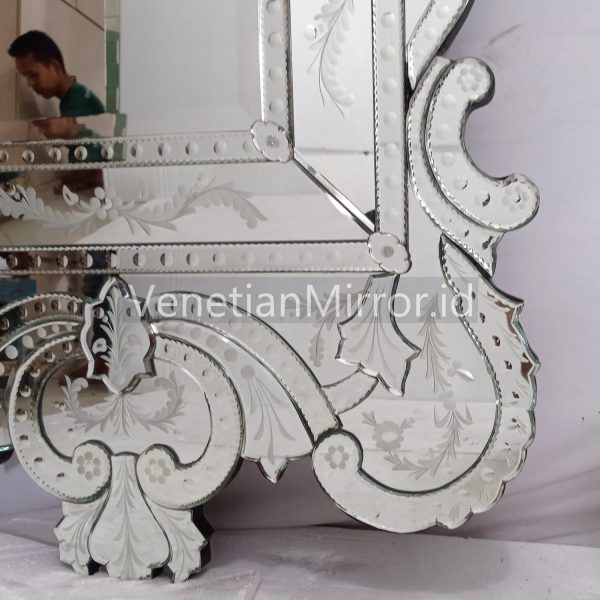 VM 080034 Venetian Mirror Style