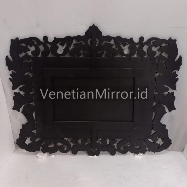 VM 002054 Venetian Mirror Landscape