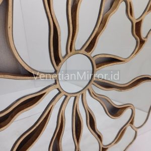 VM 004686 Sunburn Wall Mirror Gold